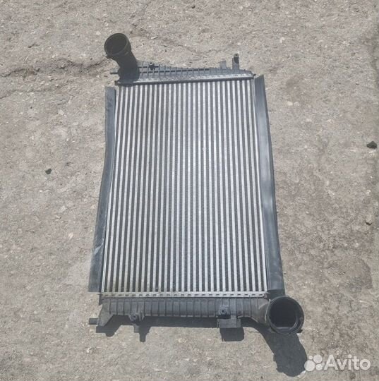 Радиатор интеркулера Volkswagen Passat B6
