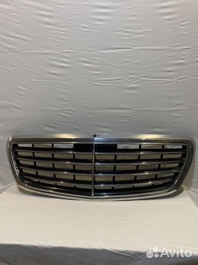 Mercedes W222 13- Решетка Радиатора 014