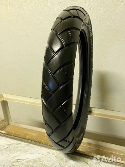 100/90 R19 Avon AV53 (271)