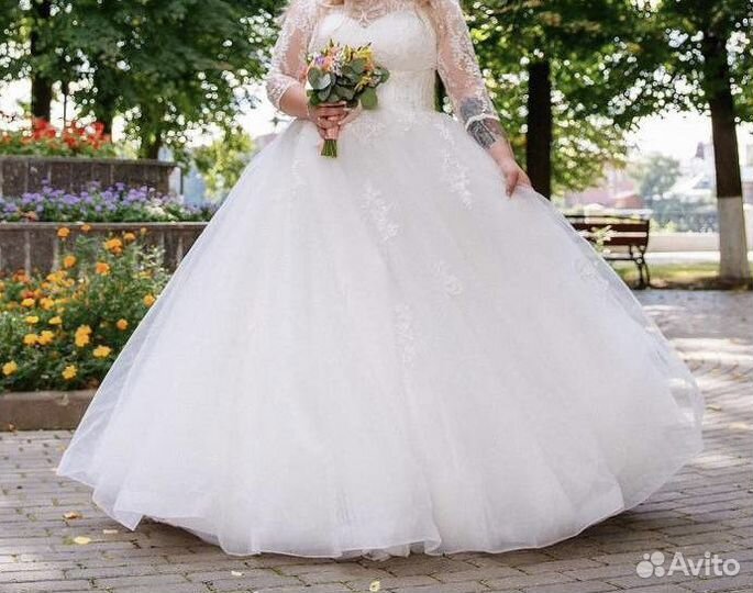 Свадебное платье