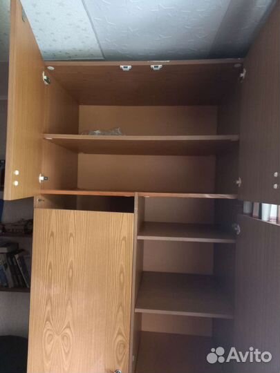 Шкаф двухстворчатый