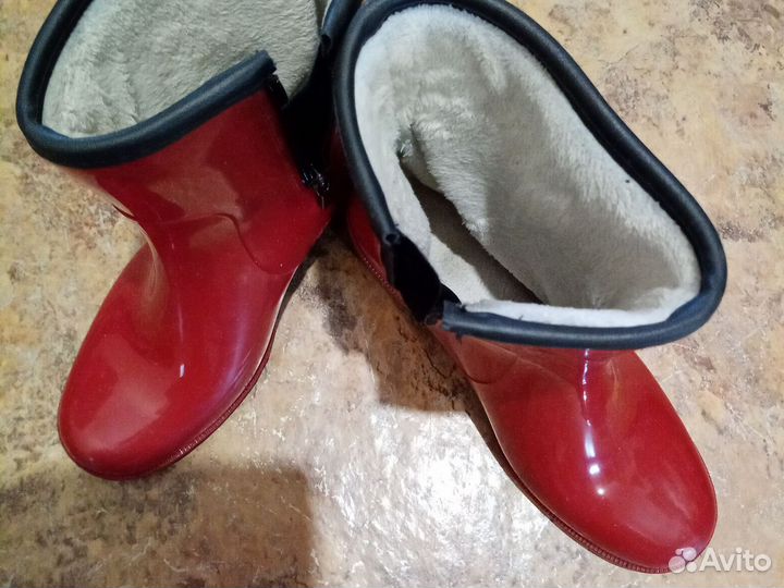 Резиновые сапоги