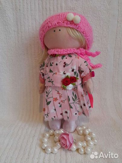 Брошки и куклы ручной работы