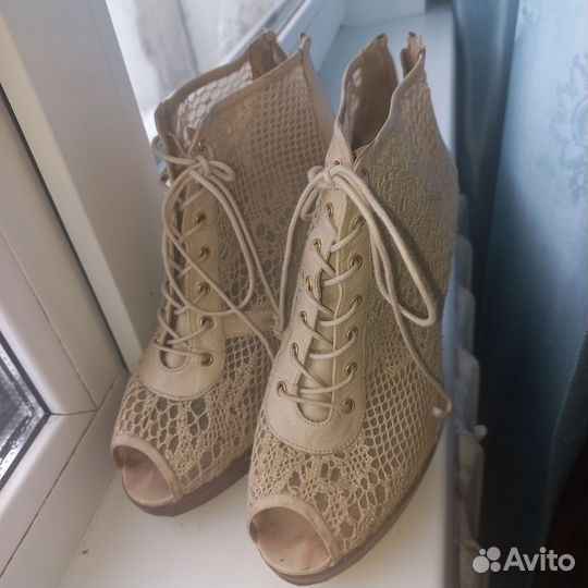 Обувь женская 37 размер
