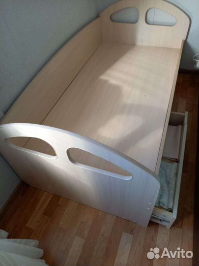 Детская кровать от 3 лет с ящиками