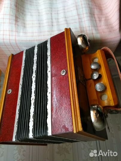 Гармонь Саратовская с колокольчиками