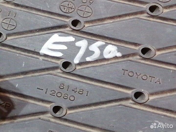 Заглушка бампера Toyota Corolla