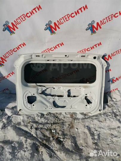 Дверь багажника Toyota Aqua NHP10