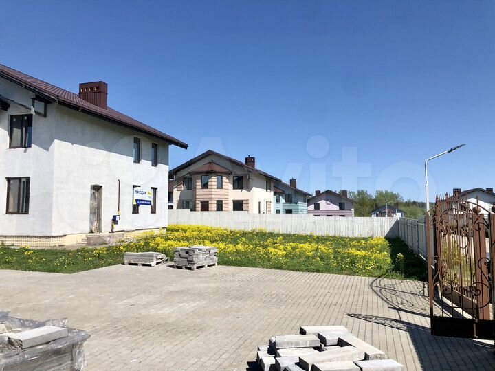 Коттедж 174 м² на участке 9 сот.