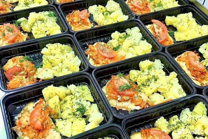 Фасовщик готовых обедов в ночь