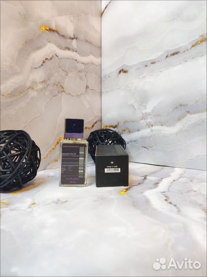 Стойкие духи Escentric 01