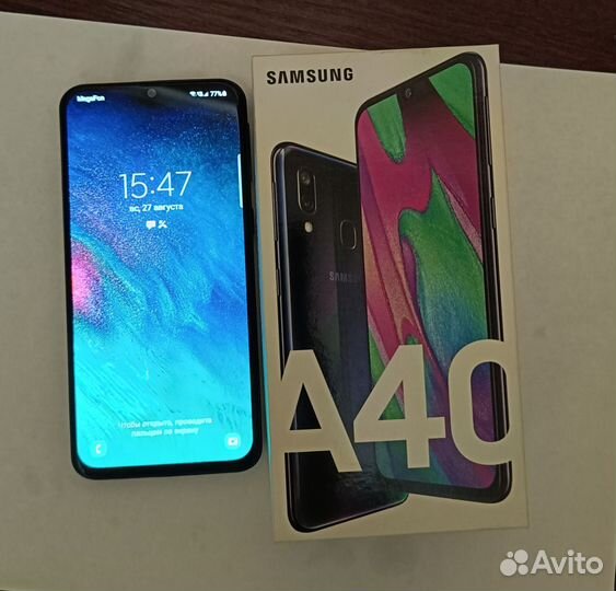Телефон Samsung A40