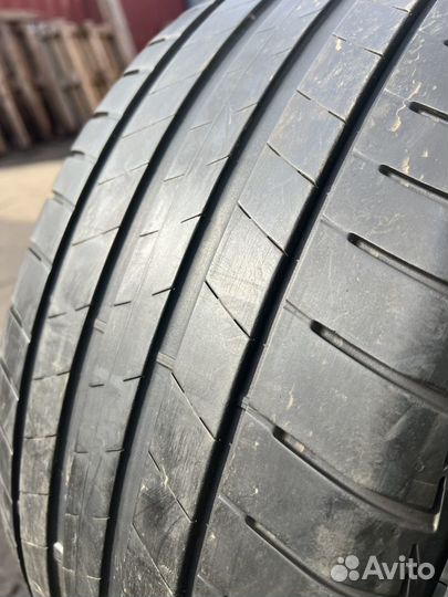 Bridgestone Turanza T005 245/45 R19