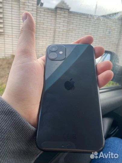 iPhone 11, 64 ГБ