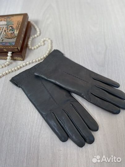 Перчатки женские кожаные новые