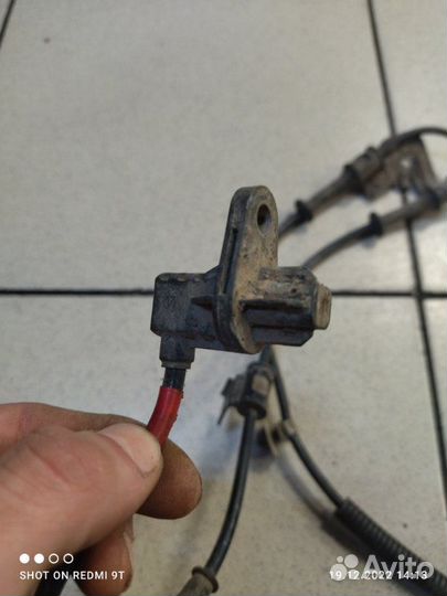 Датчик abs передний правый Kia Rio 3