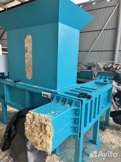 Пресс для стружки (опилок) и сена