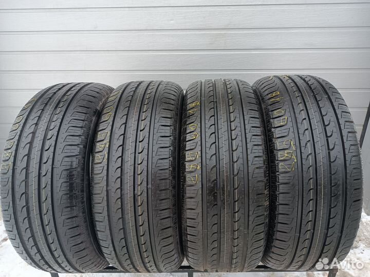 Goodyear EfficientGrip SUV 4x4 285/60 R18