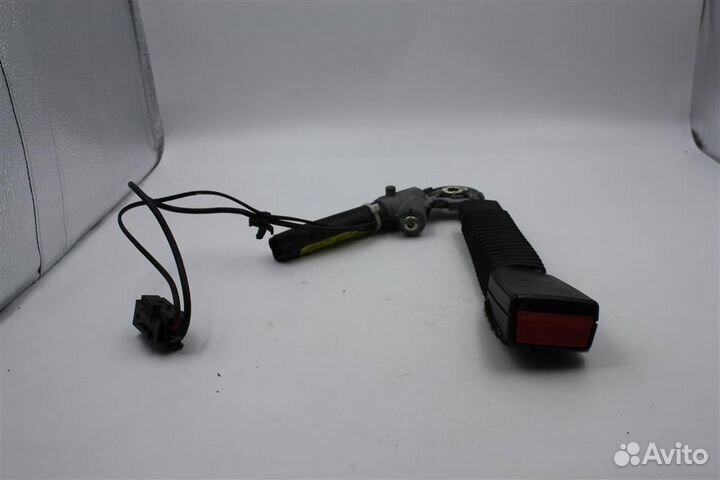 Скоба ремня безопасности правая Land Rover Rang