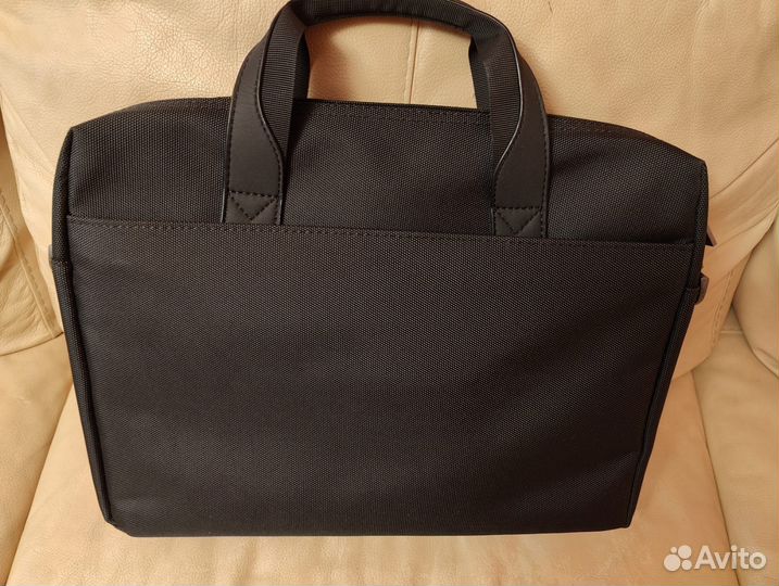 Сумка для ноутбука rivacase 15,6