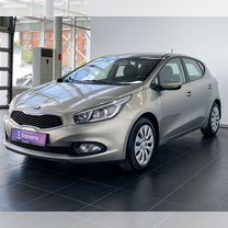 Kia Ceed 1.6 MT, 2012, 210 433 км, с пробегом, цена 955 000 руб.