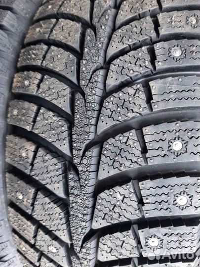 Laufenn I Fit Ice LW 71 215/65 R16 98T