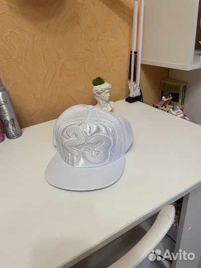 Кепка с прямым козырьком, бейсболка