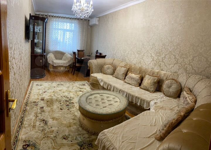 2-к. квартира, 70 м², 4/6 эт.