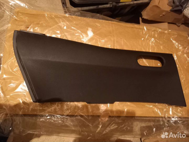 Накладка двери передней левой mazda cx-7
