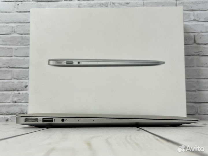 Ноутбук Apple MacBook Air 13 с гарантией