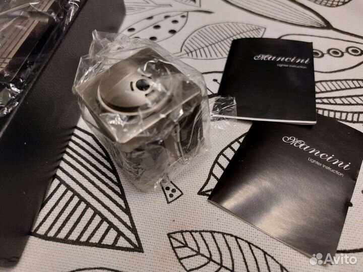 Набор (пепельница + зажигалка)