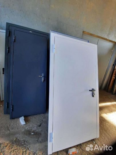 Двери металлические заводские 3016