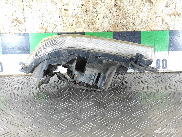 Фара правая Daihatsu Atrai 7