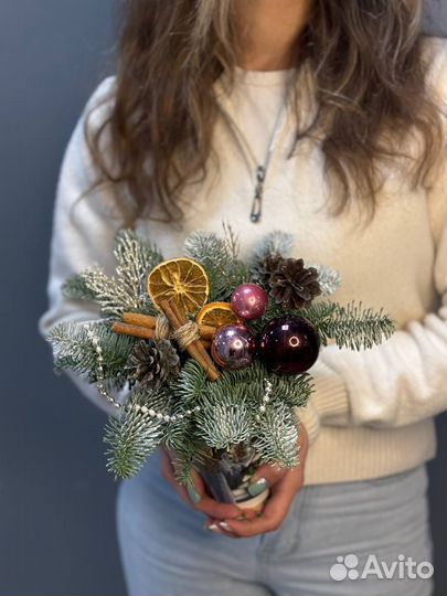 Новогодние букеты. Доставка