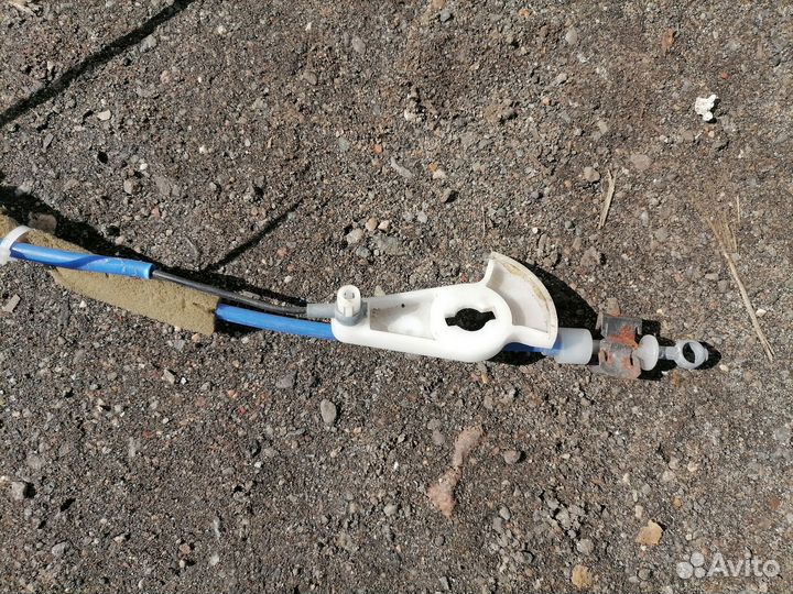 Тросик заслонки печки Митцубиси Лансер 9