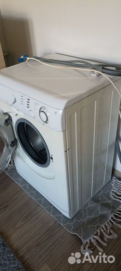 Стиральная машинка Ariston бу рабочая