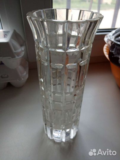 Хрустальная ваза
