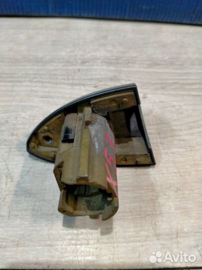 Уголок ручки задний левый Bmw X5 E53 4.4I M62