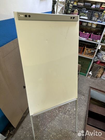 Доска флипчарт магнитно маркерная 70/100