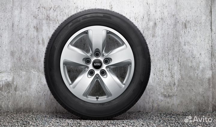 Новый комплект зимних колес mini 36110048005
