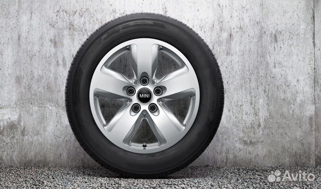Новый комплект зимних колес mini 36110048005