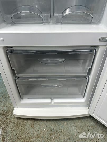 Холодильник Атлант. 156 см. Доставка