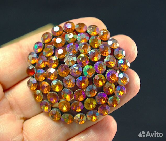 Винтажная брошь Чехословакия 80х Нечастая