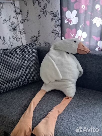 Гусь обнимусь