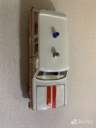 Модель Газ 2402 Волга скорая помощь