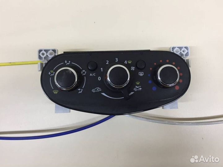 Блок управления отопителем Renault Logan 2 2014