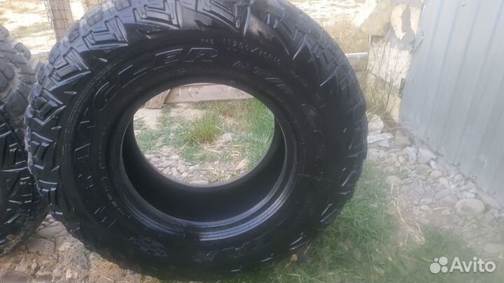 Goodyear Wrangler MT/R Kevlar 285/75 R16