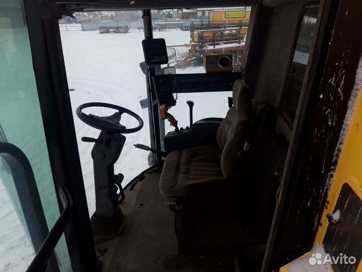 Комбайн New Holland TX, 2004