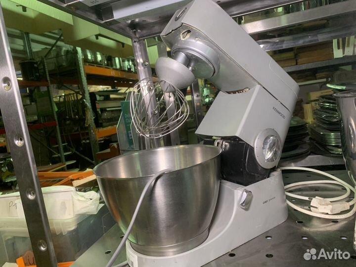 Миксер планетарный Kenwood KMC 560