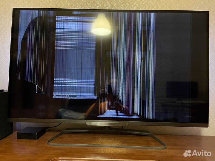 Телевизор Philips на запчасти